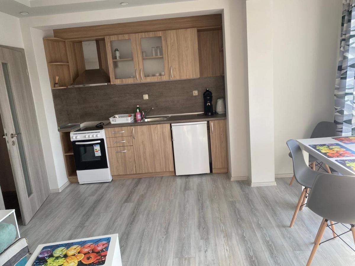 Ferienwohnung Уютен Нов Апартамент - Стара Загора С Две Спални Exterior foto