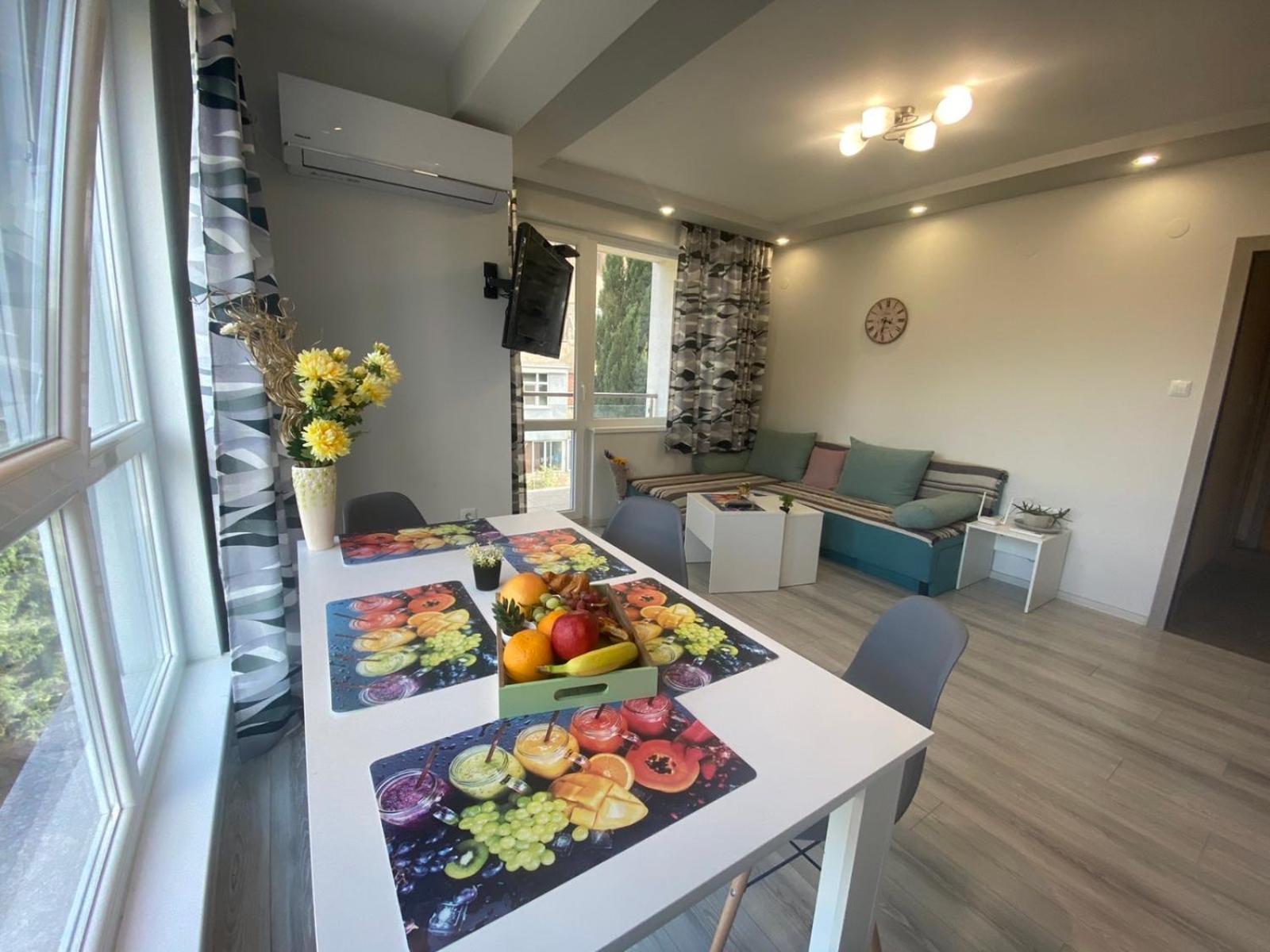Ferienwohnung Уютен Нов Апартамент - Стара Загора С Две Спални Exterior foto